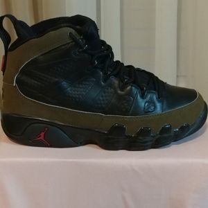 Jordan Retro 9